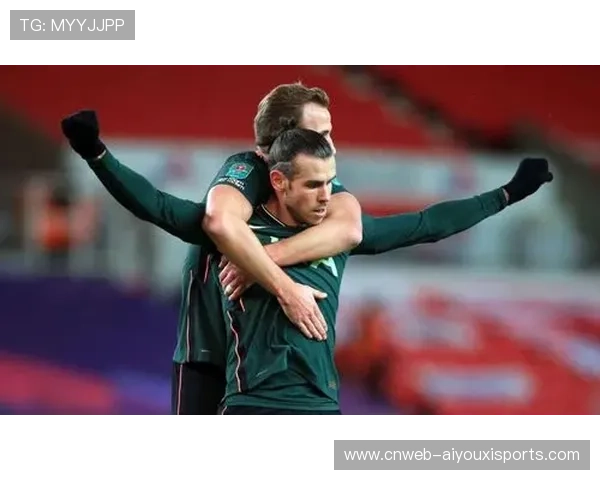 西蒙斯4次关键传球助热刺扳平 攻防俱佳评分7.70